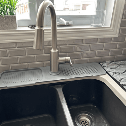 FlowGuard™ - Premium Silicone Faucet Protector